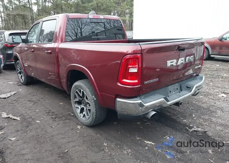 2025 Ram 1500 Laramie 4X4 5'7 Box z USA, uszkodzony, nr VIN 1C6SRFJP6SN567386
